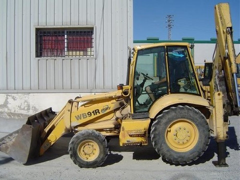 KOMATSU WB 91 R-2 pompa wody